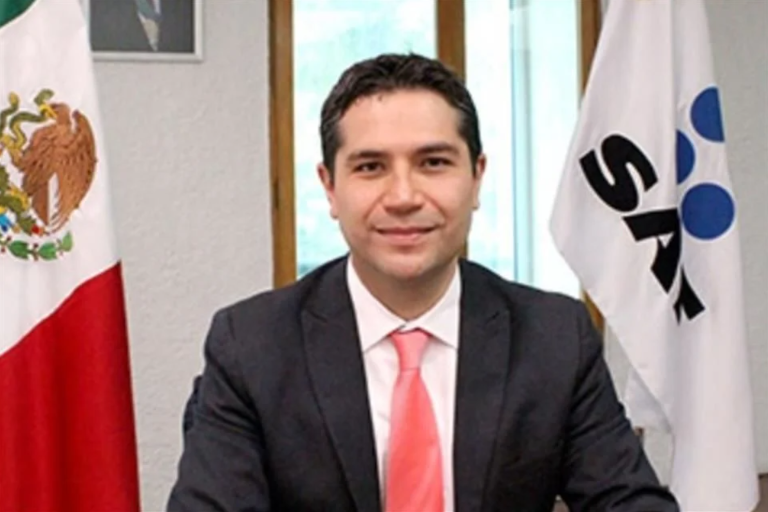 Antonio Martínez Dagnino, jefe del SAT, se quedará en el cargo con Sheinbaum