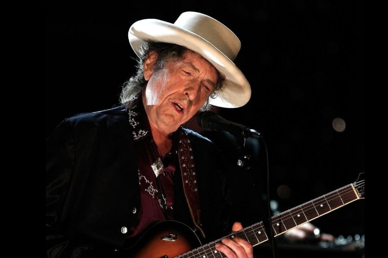 Subastan testamento de Bob Dylan firmado en 1975
