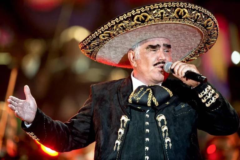 Estado de salud de Vicente Fernández es grave, pero estable, confirma familia