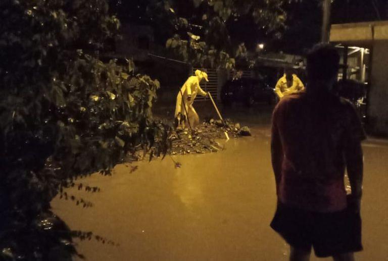$!Protección Civil de Rosario reporta 70 viviendas inundadas por las lluvias