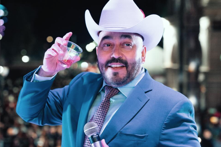 Hospitalizan a Lupillo Rivera de emergencia
