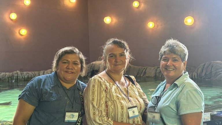 Las mujeres líderes de la cooperativa ostrícola Leonor Cuadras Cuadras.