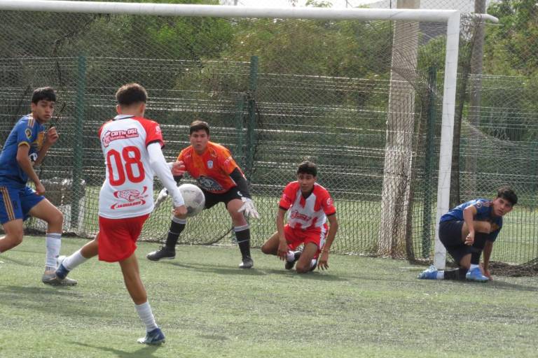 Buen inicio de Cbtis 51 y Cobaes 35 en la Copa Estudiantil