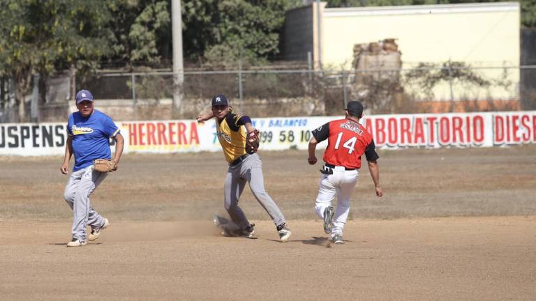 A buen ritmo van las ligas en el Polluelos.