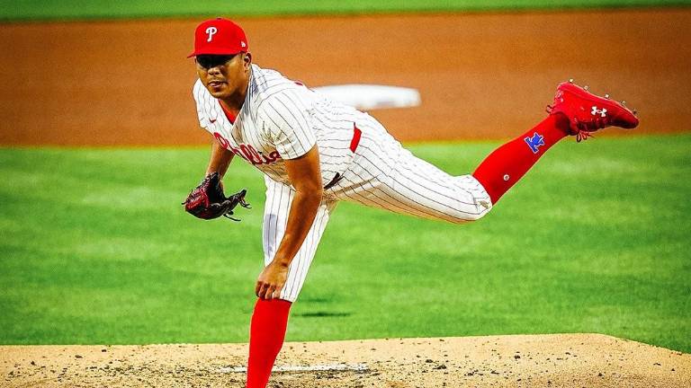 Ranger Suárez logró el juego completo para los Filis.