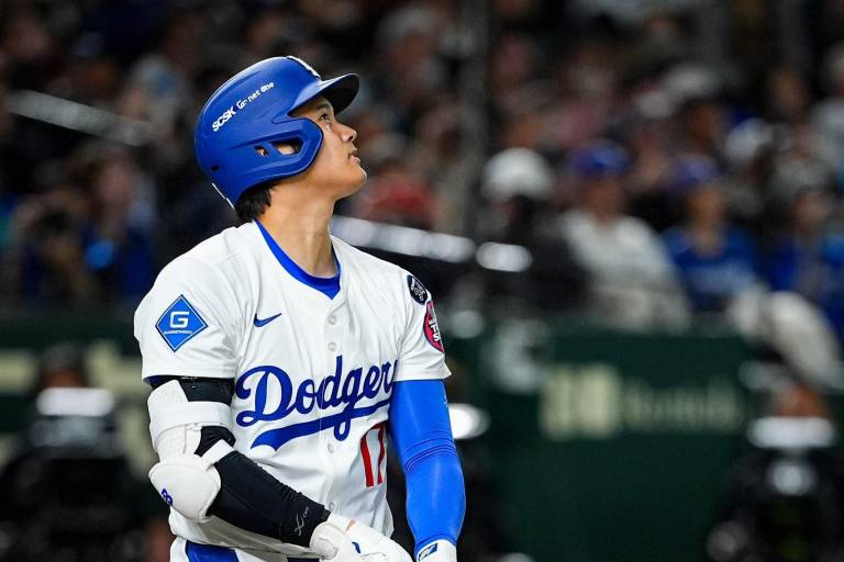 Ohtani conecta su primer jonrón de la temporada y Dodgers barren a Cachorros en Tokio