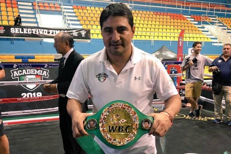 Érik Morales reta a Juan Manuel Márquez a una pelea de box