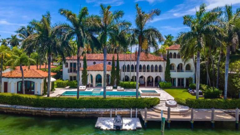 La mansión en Miami.