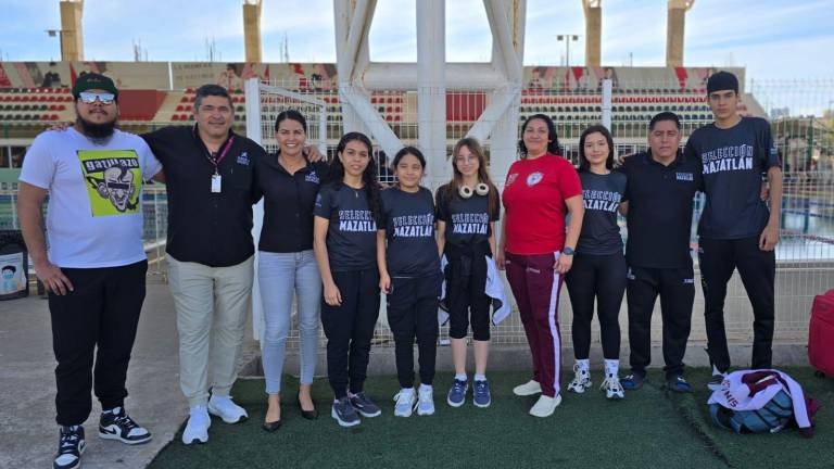 Los taekwondoínes mazatlecos buscan su billete al nacional.