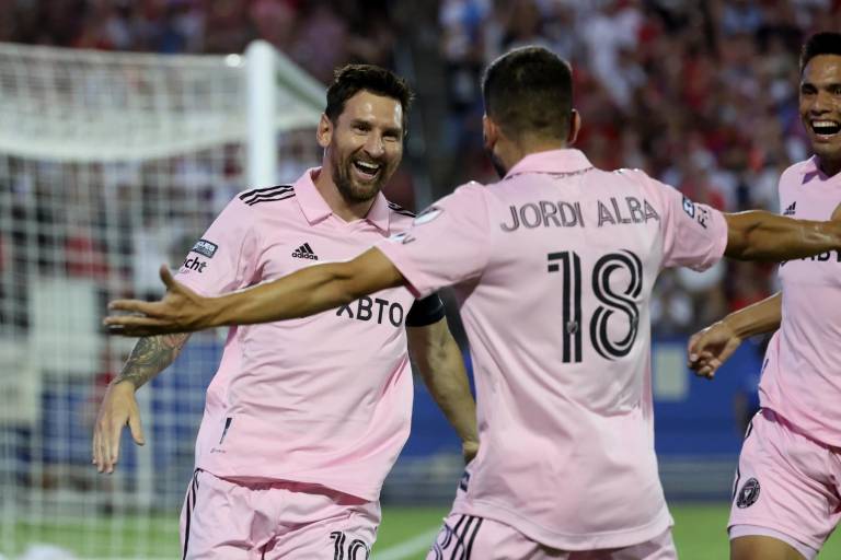 Messi comanda remontada y el Inter Miami avanza