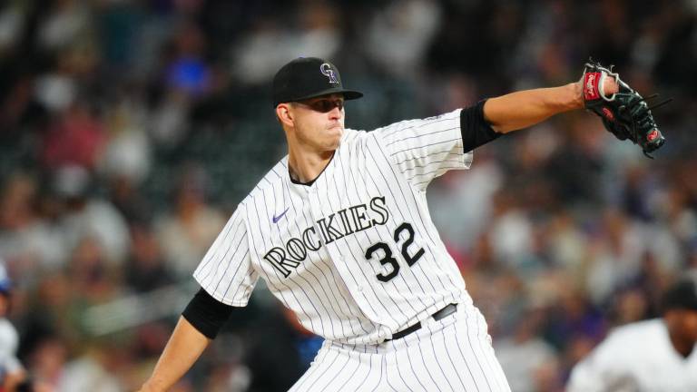Chris Flexen deja a los Rockies para pasar a los Medias Blancas.
