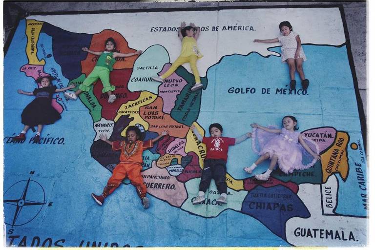 ¿Comunismo? Qué proponen la Nueva Escuela Mexicana y los libros de texto de la SEP