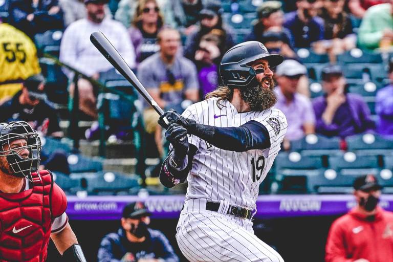 Rockies triunfan con gran jornada de Charlie Blackmon