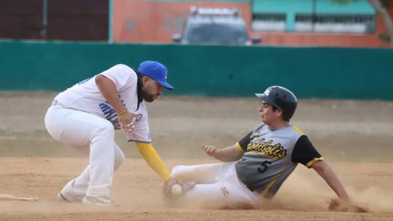 Las acciones se encuentran en buen nivel en la Liga de Beisbol Meseros al Bat.