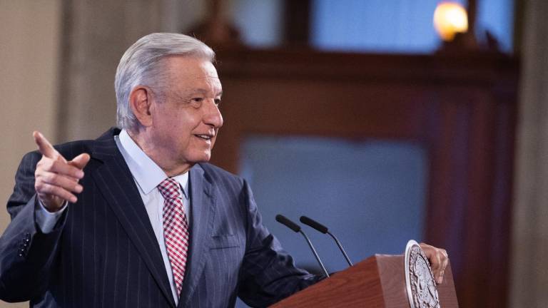 El Presidente Andrés Manuel lópez Obrador reiteró el apoyo al Ejército mexicano para esclarecer la desaparición de los estudiantes normalistas de Ayotzinapa.
