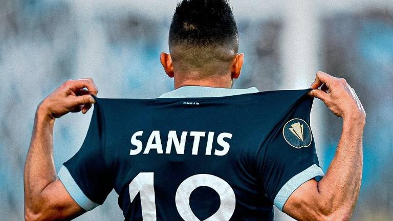Santis celebra el gol de la diferencia ante Jamaica
