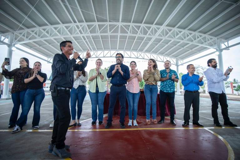 Entrega Alcalde de Culiacán techumbre en comunidad de Oso Viejo, sindicatura de Quilá