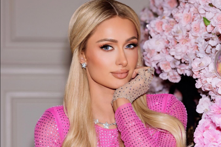 Llega Paris Hilton a Monterrey para promover joyería mexicana