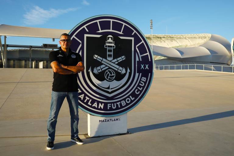Juan Carlos Mendoza es nombrado nuevo director técnico del Mazatlán Femenil