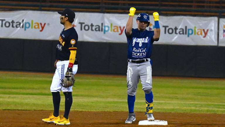 Yaquis pega primero.