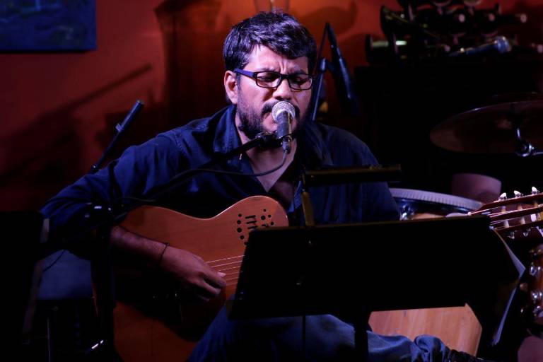 Reviven la nostalgia en el homenaje póstumo al trovador Juanito Jiménez
