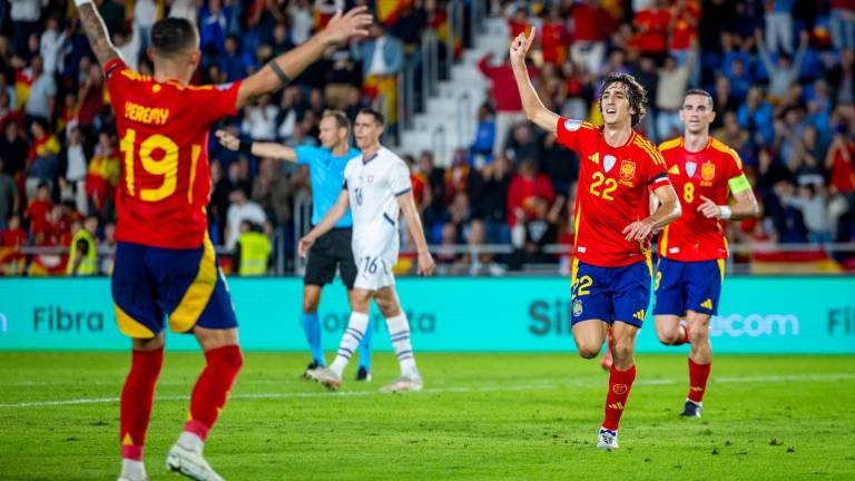 España derrota a Suiza y despidió el 2024 sin conocer la derrota.