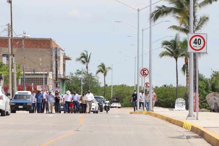 Inauguran otro malecón en Mazatlán, ahora a un costado del Estero del Infiernillo