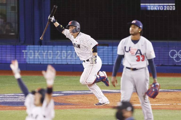 Japón se mete a semifinales en beisbol olímpico tras vencer a Estados Unidos