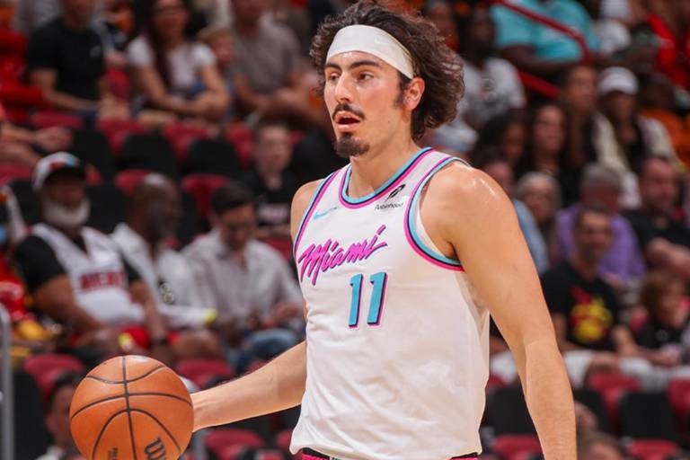 Jaime Jáquez establece récord personal de puntos en la NBA