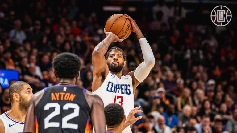 Paul George estuvo en plan grande para mantener a los Clippers con vida en las finales del Oeste.