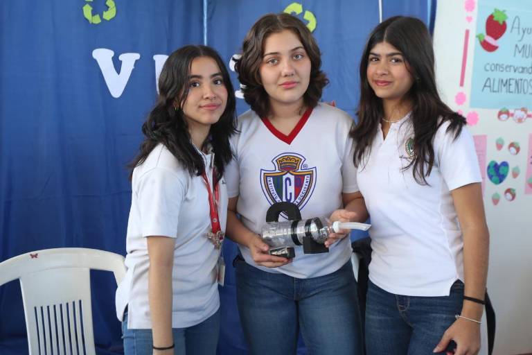 Alumnos del ICO participan en la Feria de las Ciencias