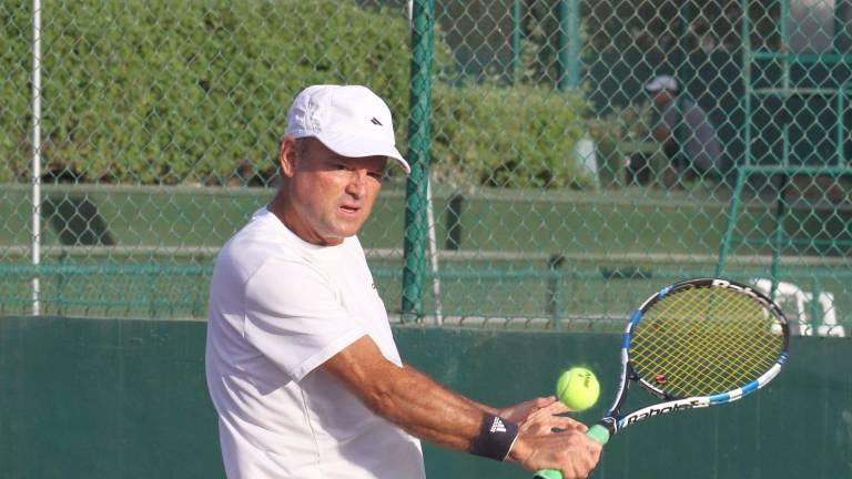 Jorge Medrano finiquita con categoría su primer compromiso del torneo.