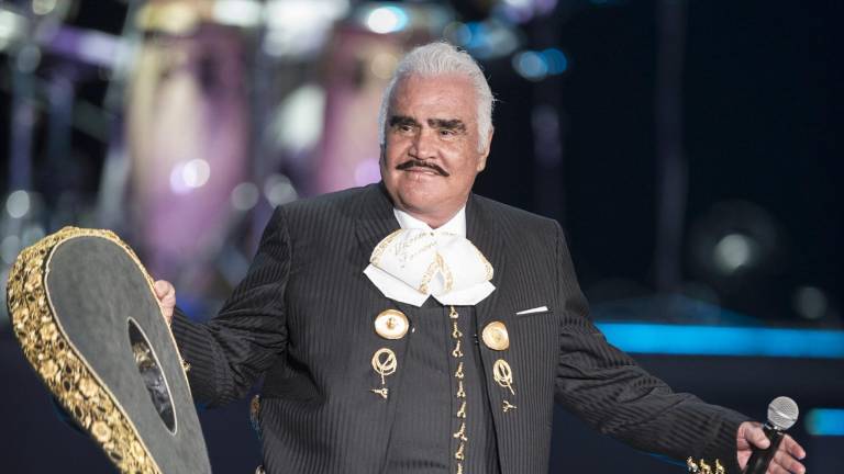 Vicente Fernández recibirá homenaje póstumo en Premio Lo Nuestro 2022.
