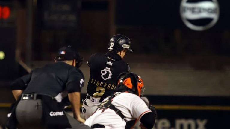 Sultanes tuvo bateo oportuno.