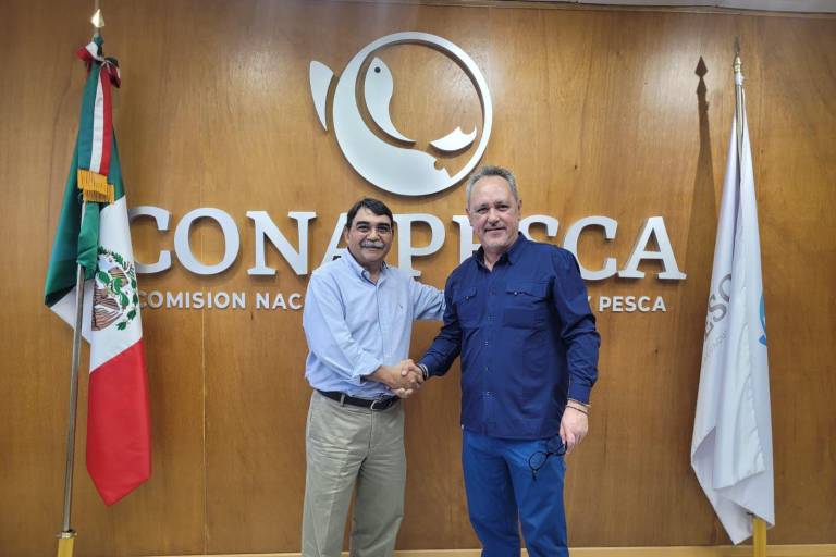 Renuncia Alejandro Flores a la Conapesca; Rigoberto Salgado es nuevo titular