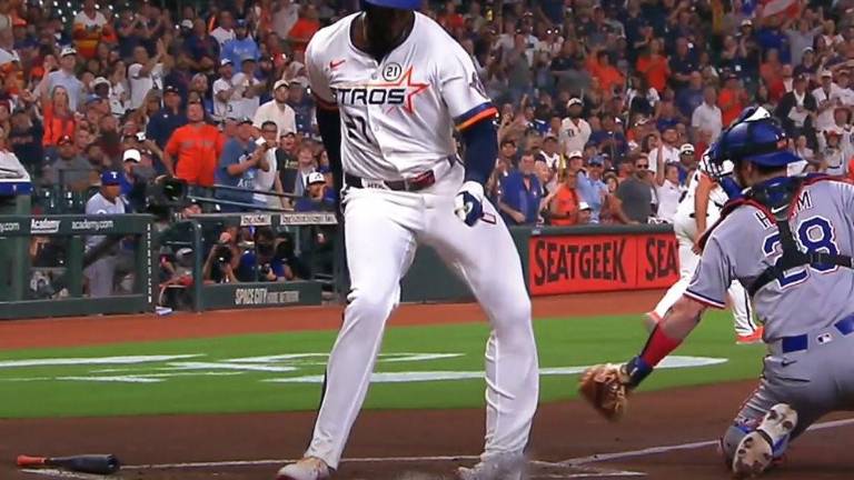 Yordan Álvarez podría volver para los últimos tres encuentros del calendario regular de las Mayores.