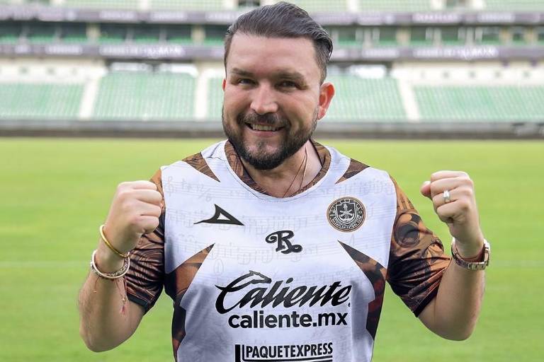 Mazatlán FC presenta jersey en colaboración con Banda El Recodo