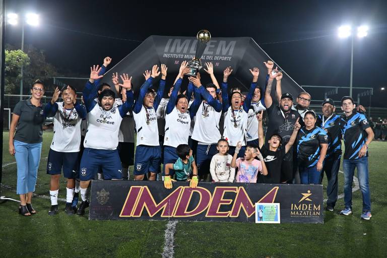 Vuelve Fajardo por la corona de la Liga de Futbol 7 Empresarial