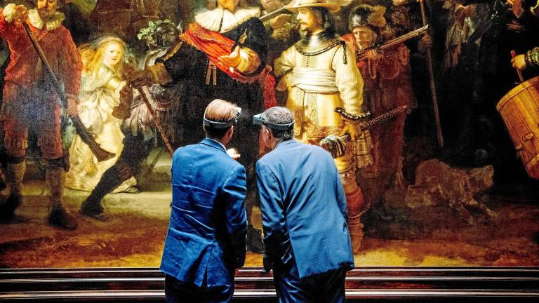 Ante “La Ronda Nocturna” de Rembrandt