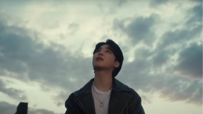 Jimin en el tráiler de ‘Angel Pt. 1’.