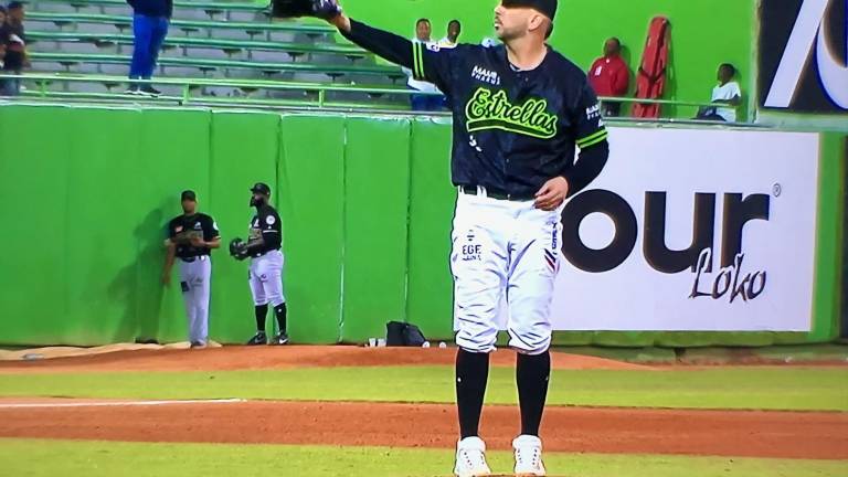 Óliver Pérez tiró una entrada sin mayores complicaciones para las Estrellas Orientales, en Dominicana.