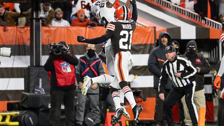 Los Raiders pudieron sobrevivir ante los Browns.