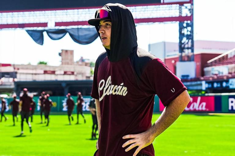 Íchiro Cano y Fernando Olguín tienen su primer día de pretemporada con Tomateros