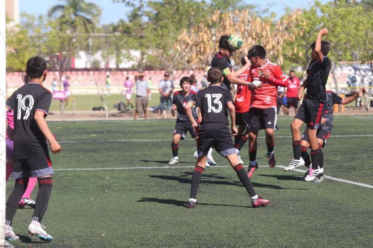 Cañoneros apuntan sus primeros triunfos en Copa Mazatlán