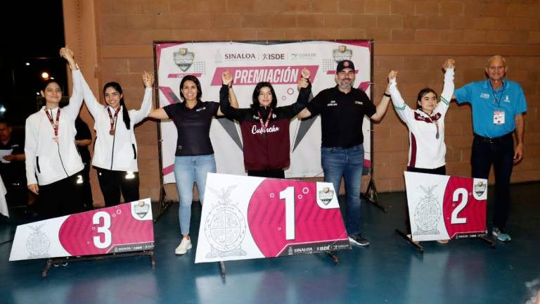 Los karatecas mazatlecos tuvieron destacada participación en la etapa estatal del karate.