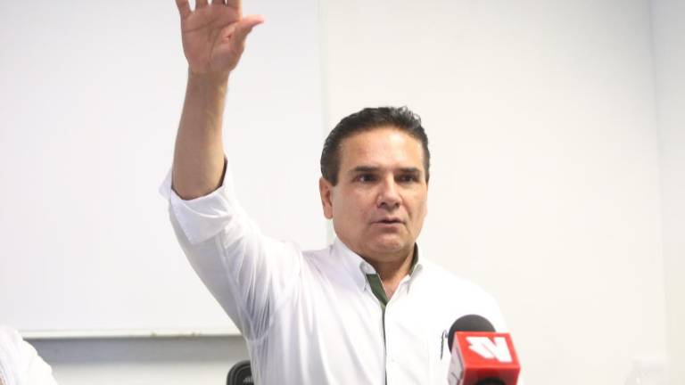 Silvano Aureoles Conejo es señalado por la FGR en un proceso penal; la jueza del caso será denunciada por presuntas irregularidades.