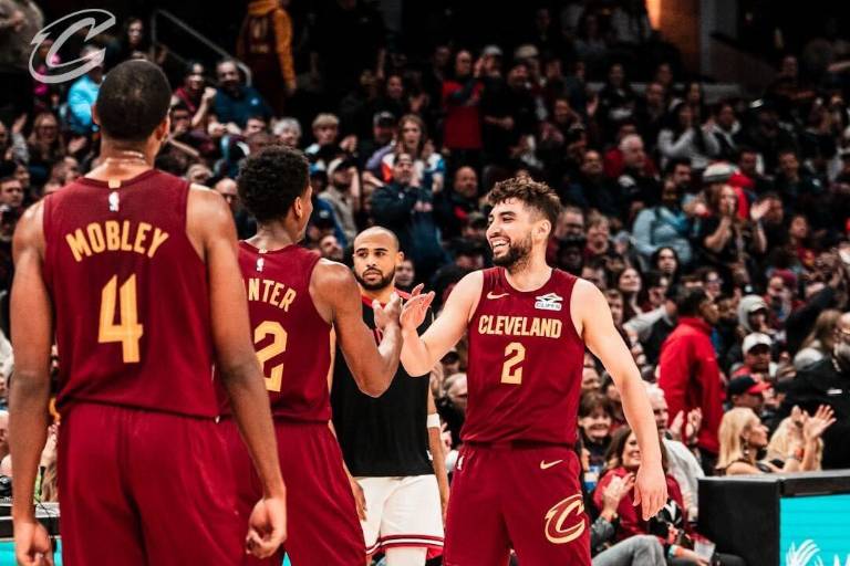 Cavs aseguran el primer lugar de la Conferencia Este