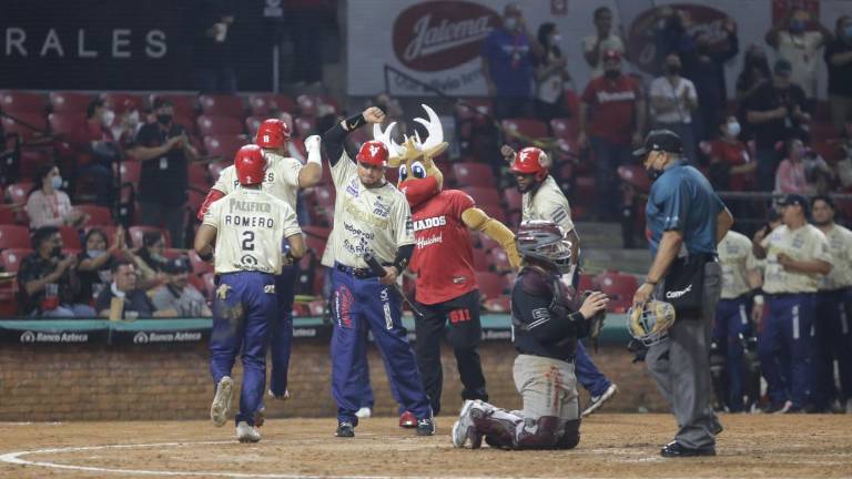 Venados remonta y se lleva el primero de la Guerra Civil.