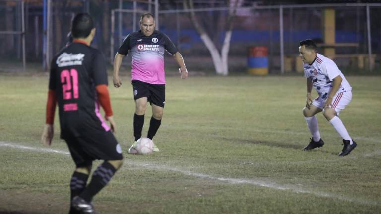 Emocionantes duelos hubo en la jornada.