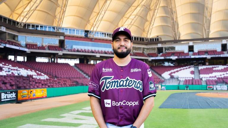 David Reyes vive su primer día como refuerzo de Tomateros